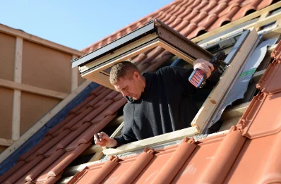 Pose de fenêtres de toit Velux à Lignareix